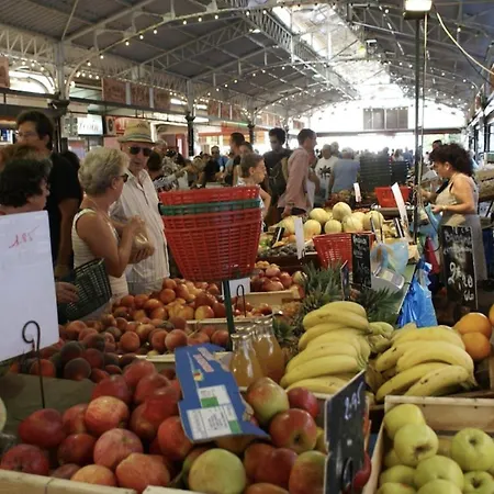 Vue Et Remparts. Entre Vieille Et Plages * Antibes