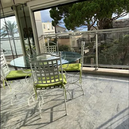 Apartament Vue Et Remparts. Entre Vieille Et Plages *