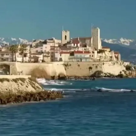 Apartament Vue Et Remparts. Entre Vieille Et Plages Antibes