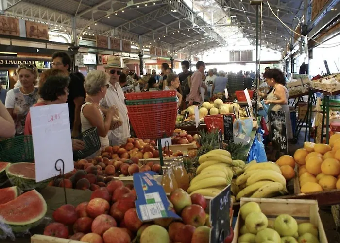 Vue Et Remparts. Entre Vieille Et Plages * أنتيب